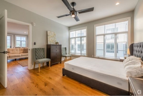 1467 Tremont # 405 Property Photo 3