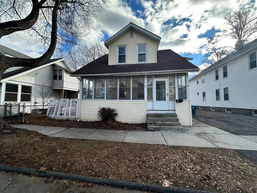 37 Day St Property Photo 1