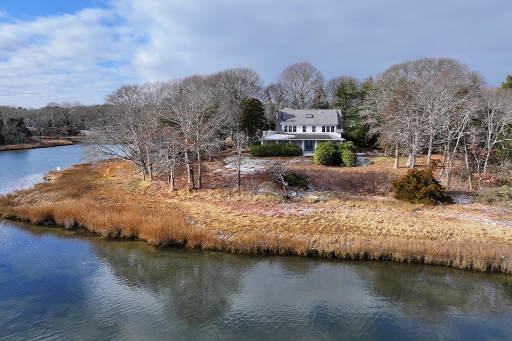 44 Loomis Lane Property Photo