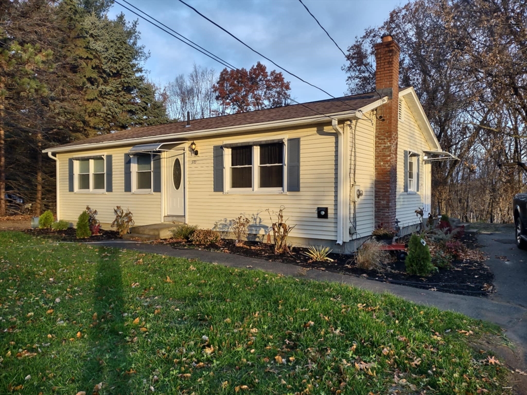 370 Brush Hill Ave Property Photo