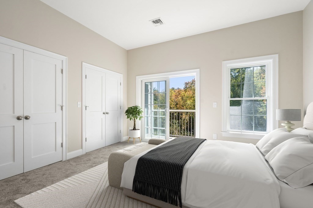 240 Main # 303 Property Photo 8