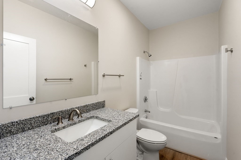 240 Main # 303 Property Photo 10
