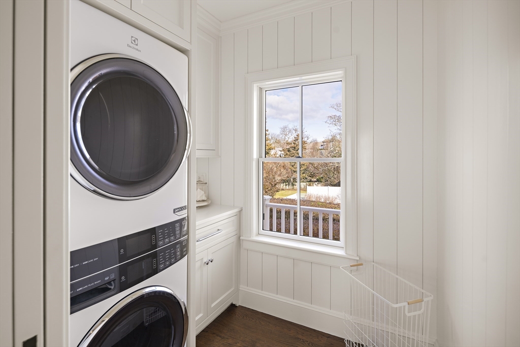 114 North Water Street Property Photo 23