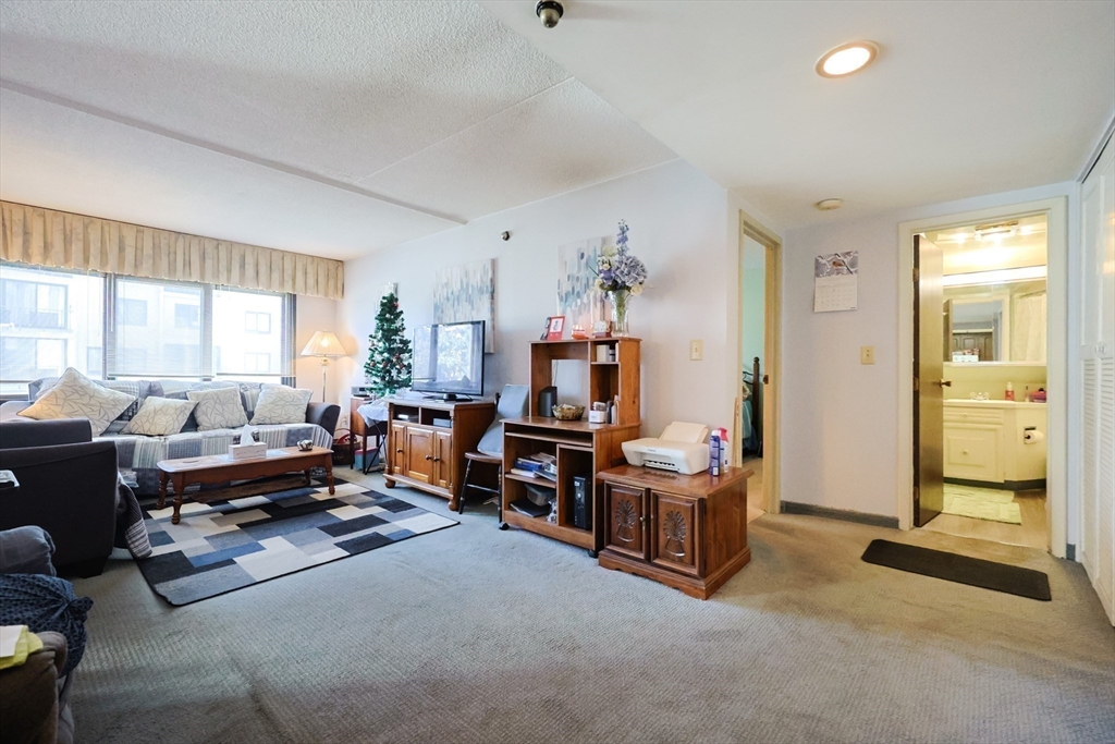 51 Broad Reach Property Photo 11