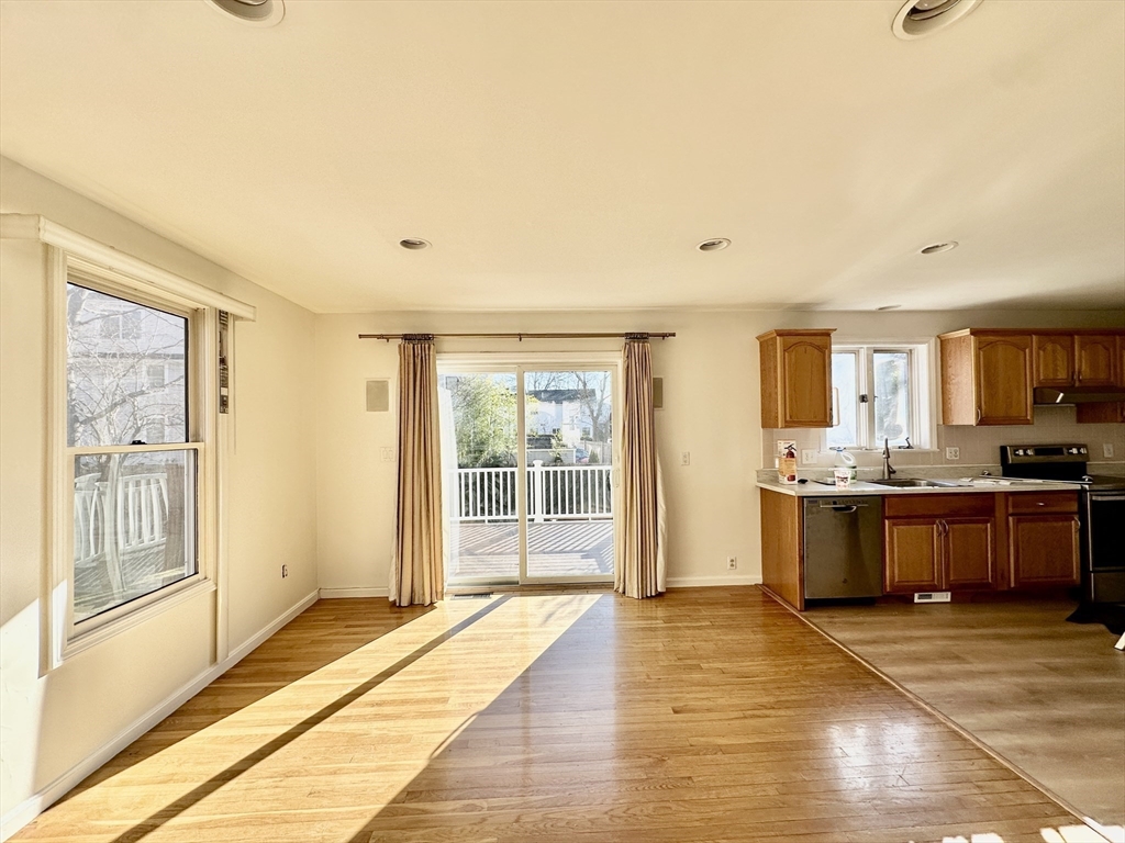 17 Hamlet St # 17 Property Photo 3