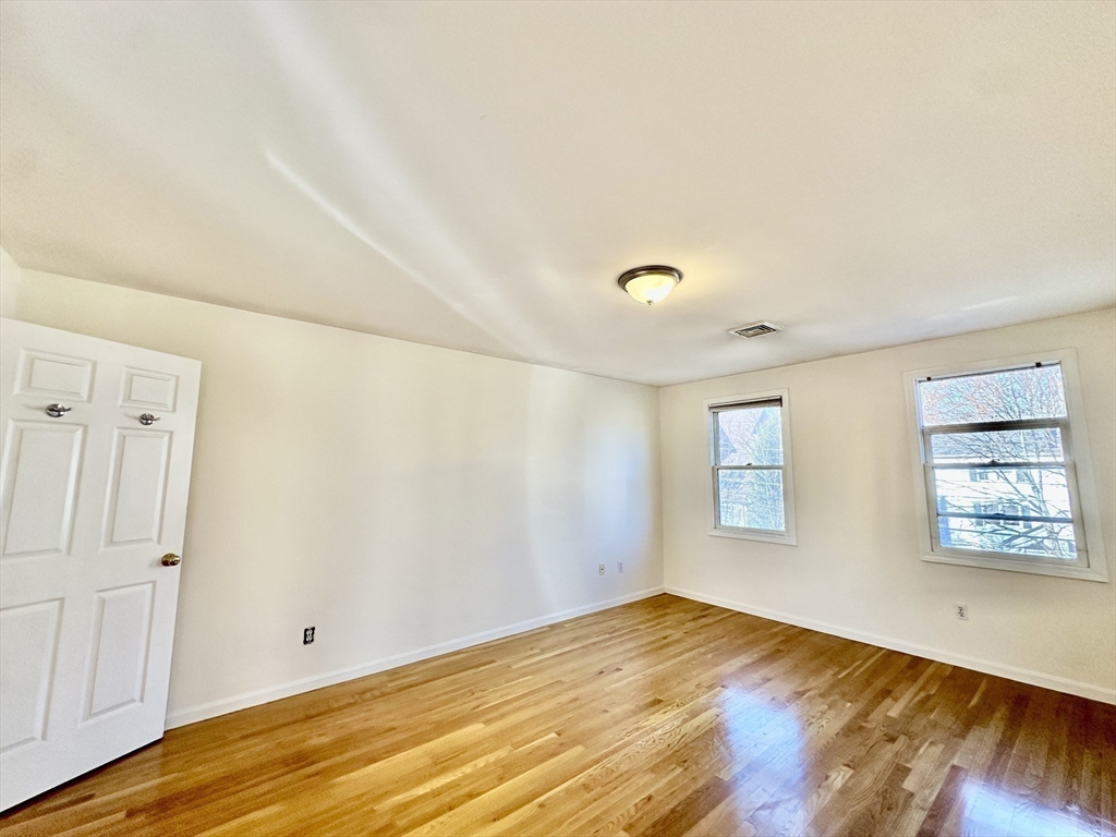 17 Hamlet St # 17 Property Photo 8