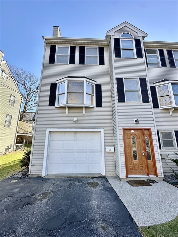 17 Hamlet St # 17 Property Photo 16