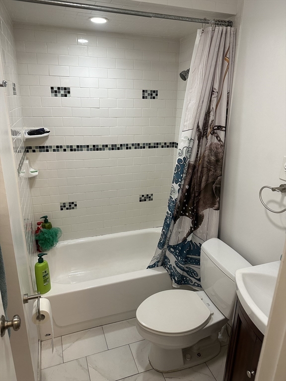 267 Main St # 2b Property Photo 3