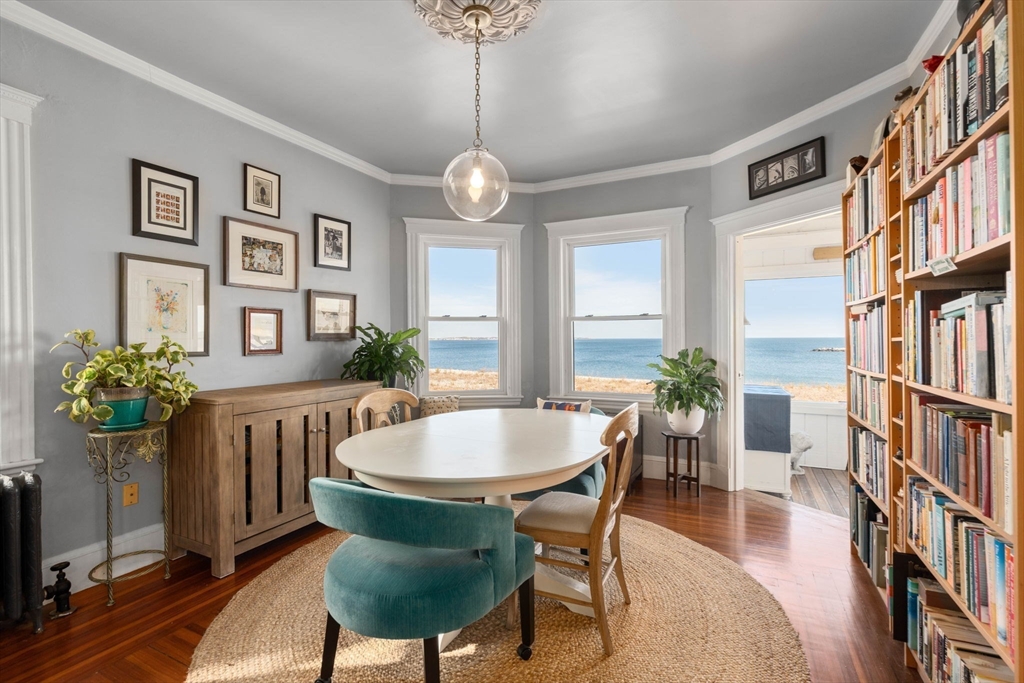 144 Winthrop Shore Dr # 2 Property Photo 8