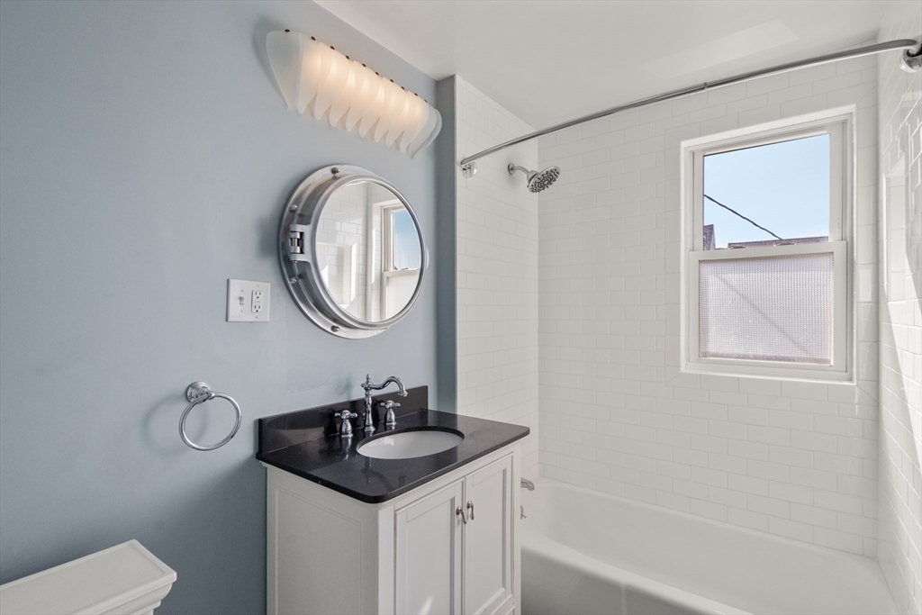 144 Winthrop Shore Dr # 2 Property Photo 24