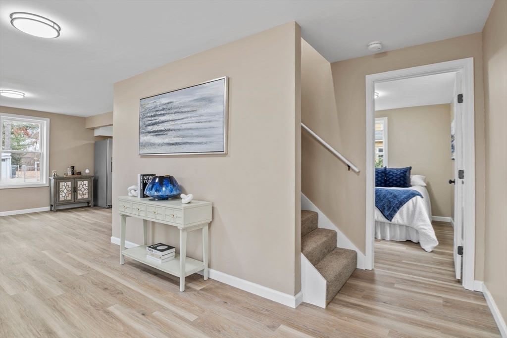1577 Bay St Property Photo 13