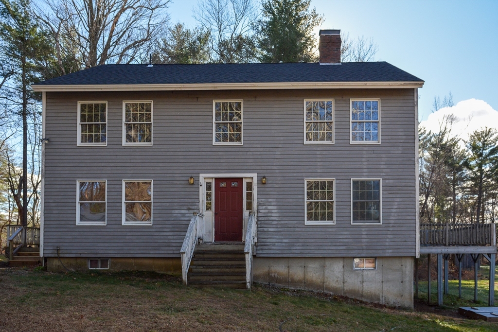 611 Gilbertville Rd Property Photo