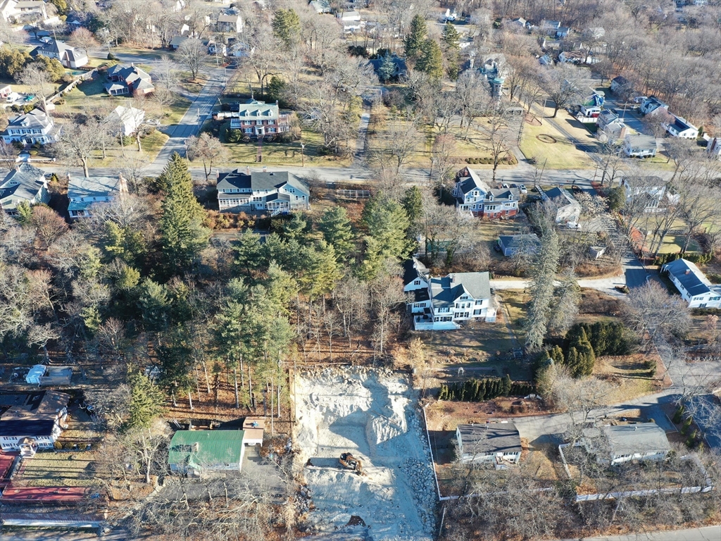 346 Rogers St Property Photo 11