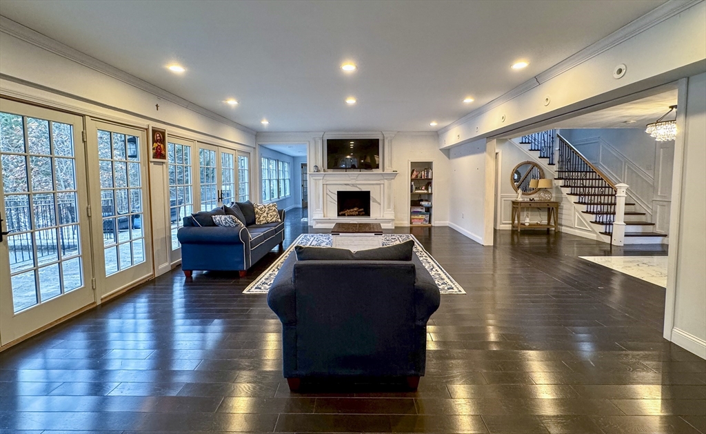 4 Omega Way Property Photo 12
