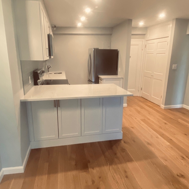 145 Pinckney # 302 Property Photo 5