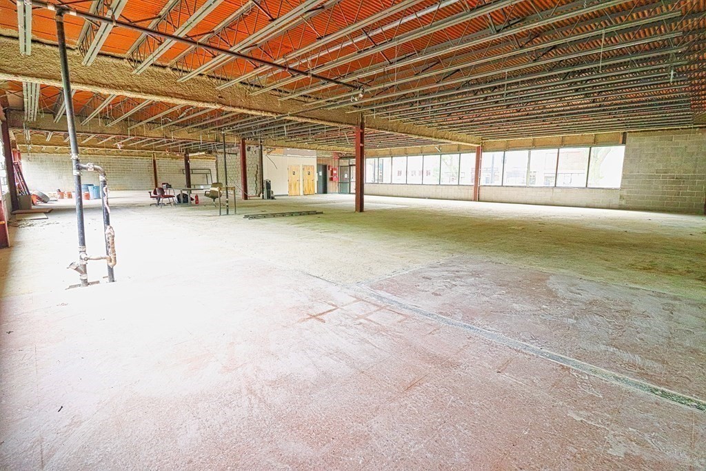 499 Essex Street Side Property Photo 4