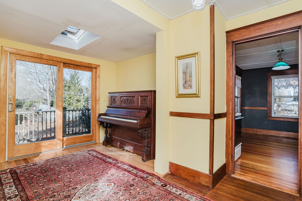 365-367 Tremont St Property Photo 15