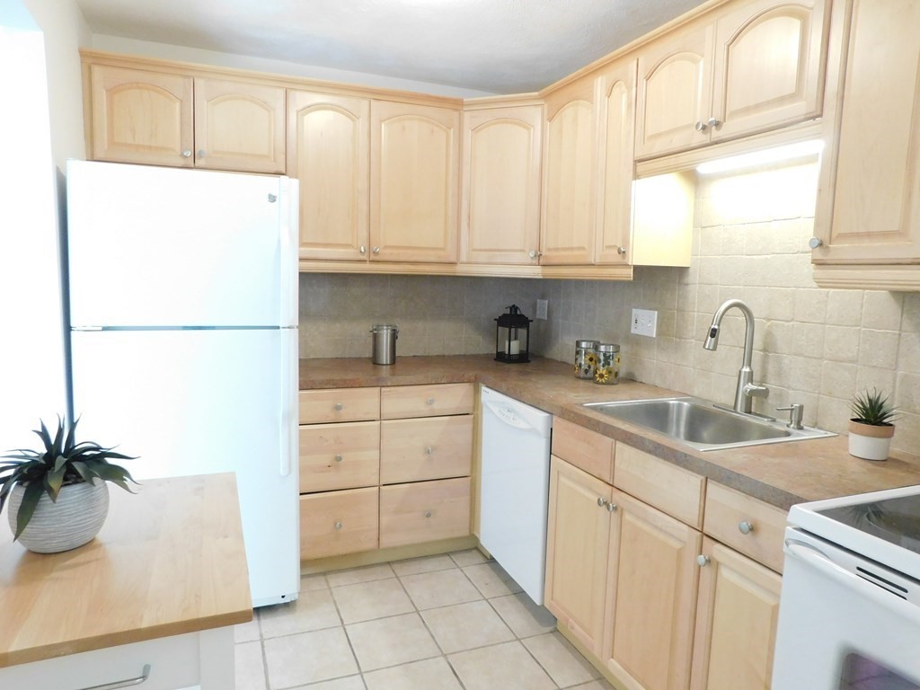84 Summer Ave # 10 Property Photo 1