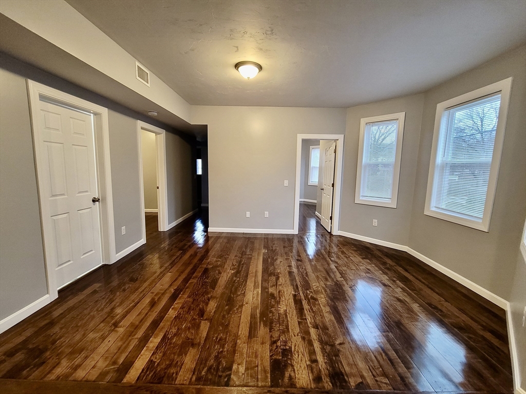 18 Woonasquatucket Ave # 1 Property Photo 4