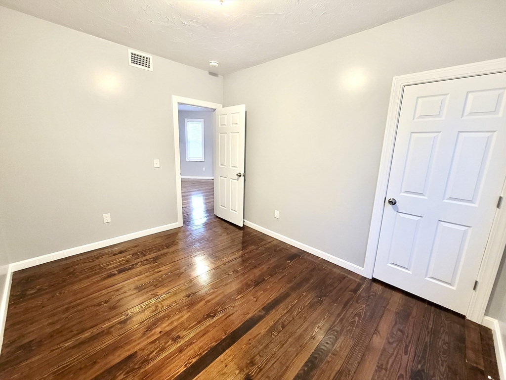 18 Woonasquatucket Ave # 1 Property Photo 7