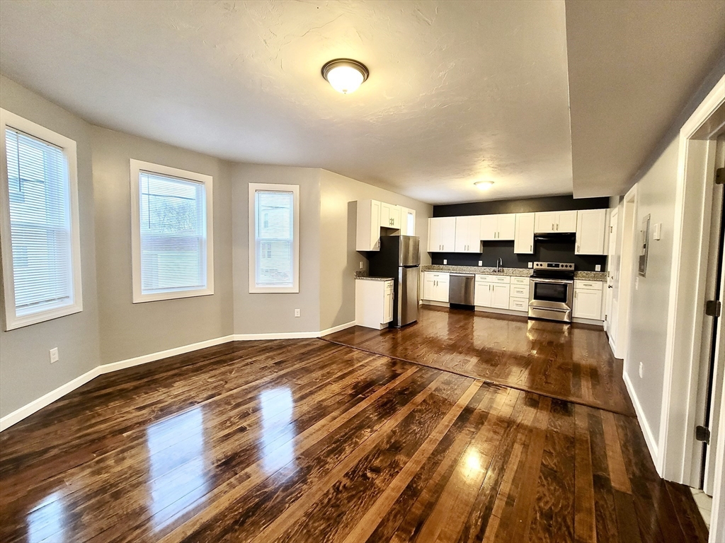 18 Woonasquatucket Ave # 1 Property Photo 8