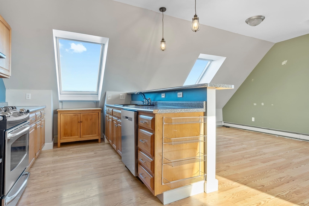 37 Washington Street # 8 Property Photo 15
