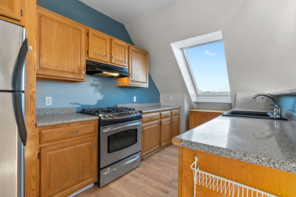 37 Washington Street # 8 Property Photo 16
