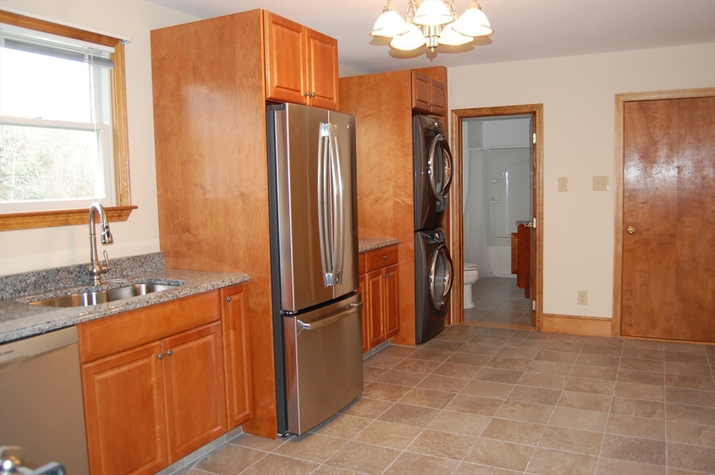 1850 Salem # 2 Property Photo 6