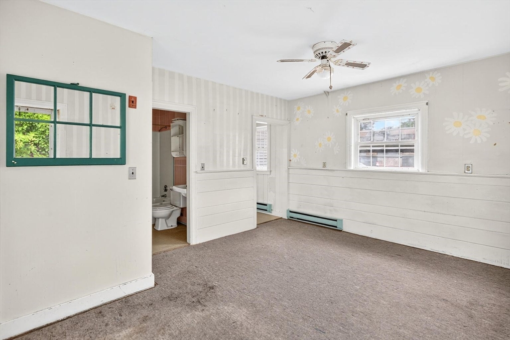 216 Main St Property Photo 30