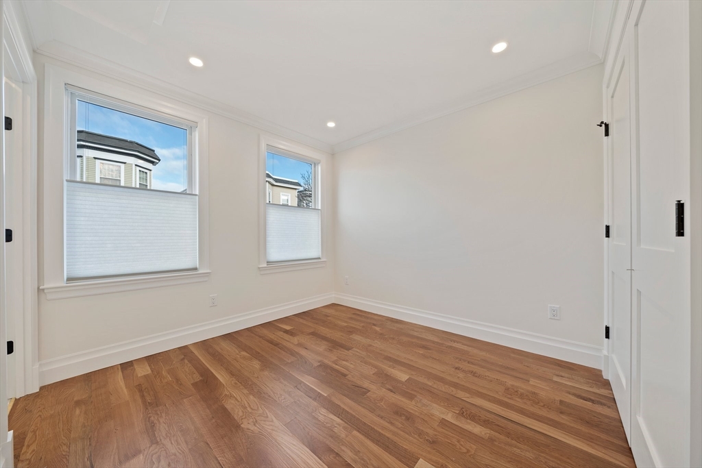 683 East 8th Street Property Photo 15