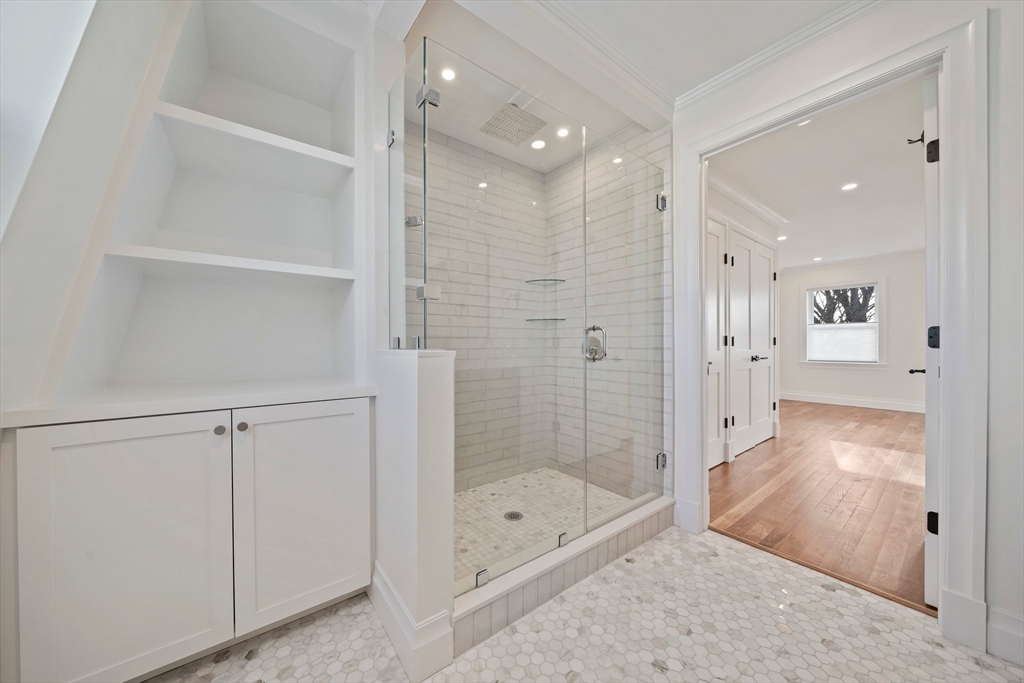 683 East 8th Street Property Photo 25