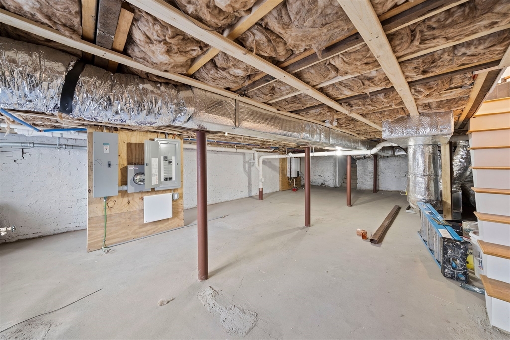 683 East 8th Street Property Photo 32