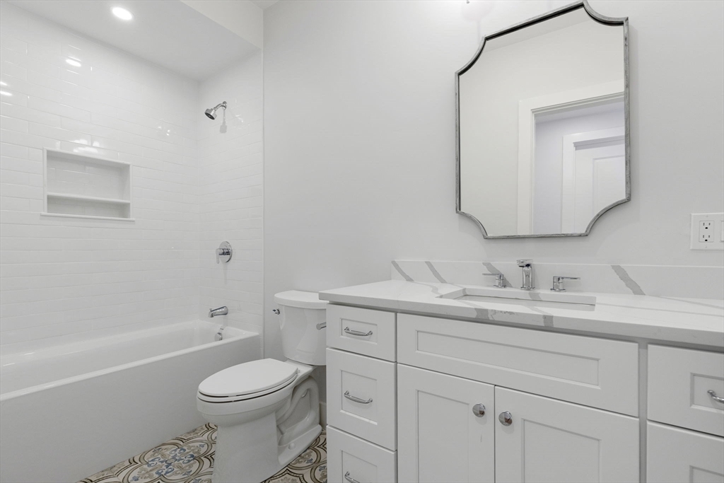 18-20 Parkman St # 3 Property Photo 11