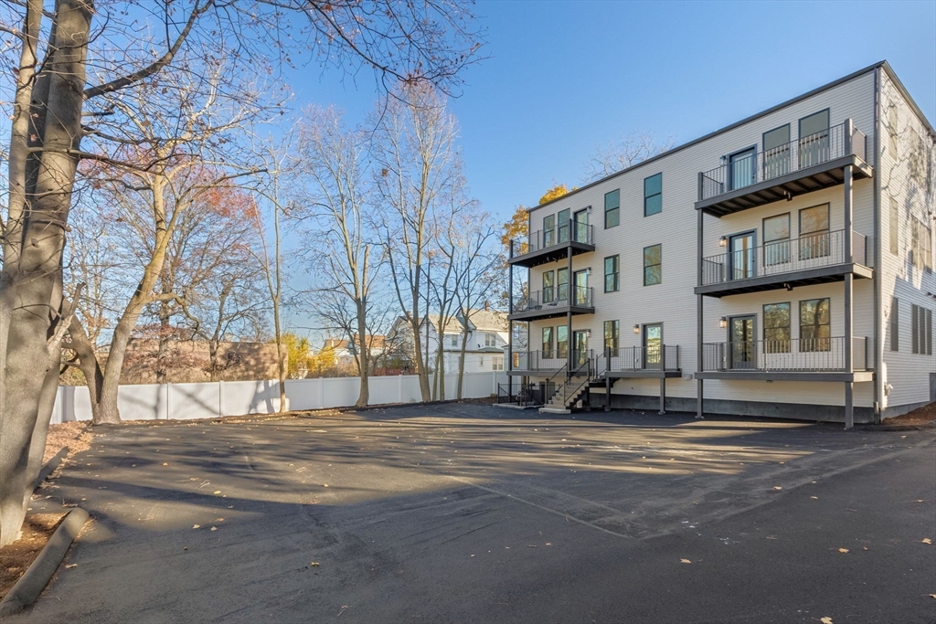 18-20 Parkman St # 3 Property Photo 16