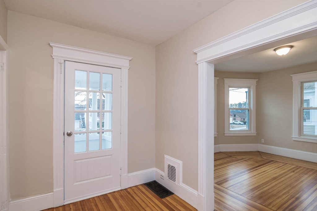 186 Oak Street Property Photo 19