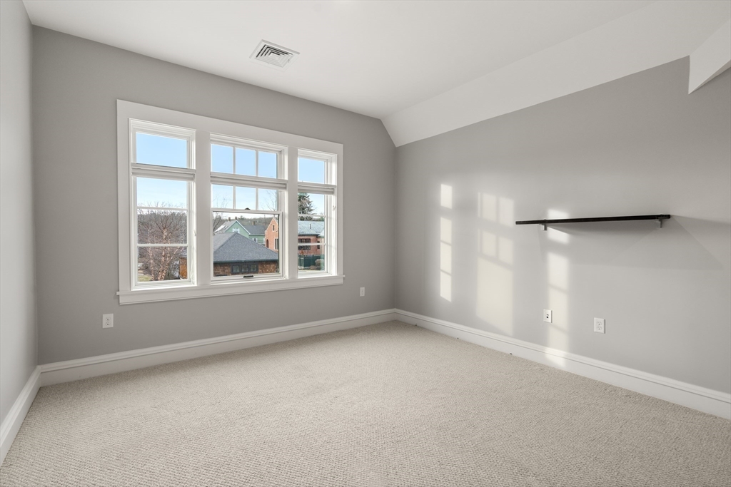 3 Abbey Road # 3 Property Photo 24