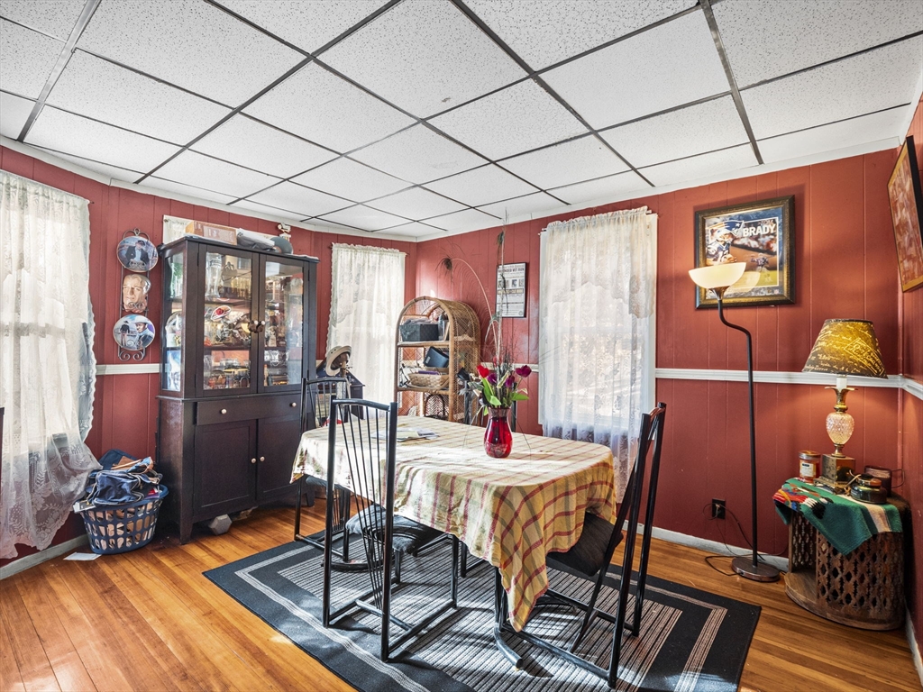 27 Rowe St. Property Photo 8