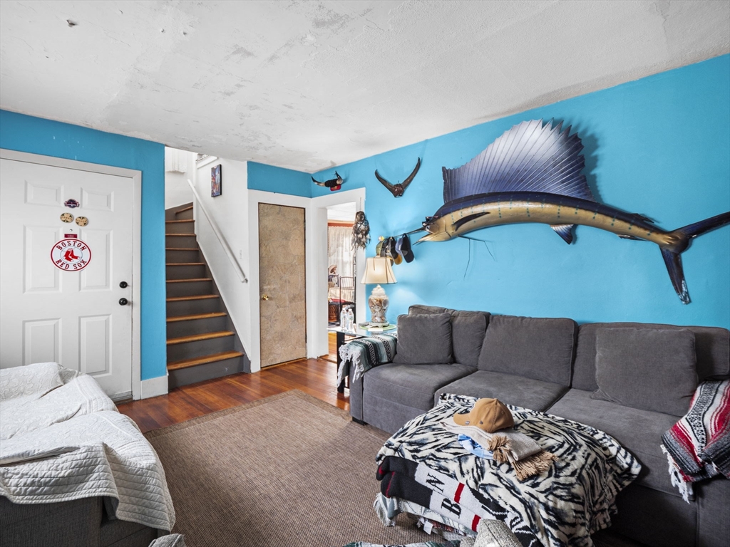 27 Rowe St. Property Photo 15