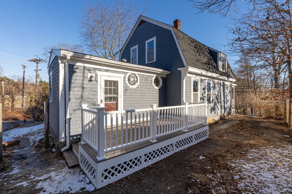 215 Summer Street Property Photo 2