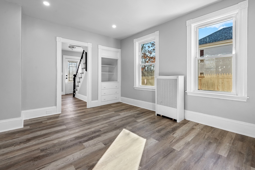 215 Summer Street Property Photo 4