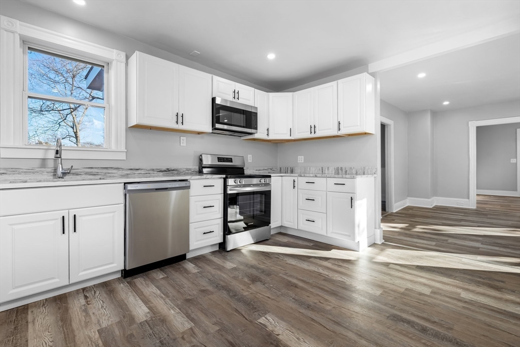215 Summer Street Property Photo 12
