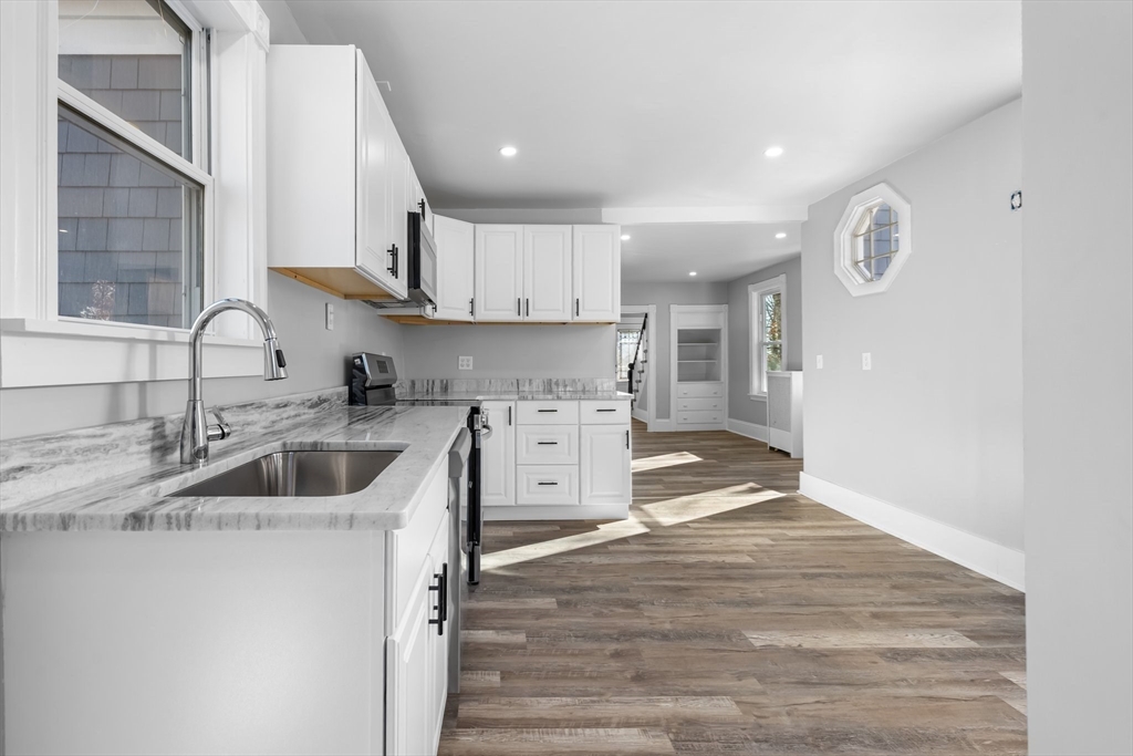 215 Summer Street Property Photo 13