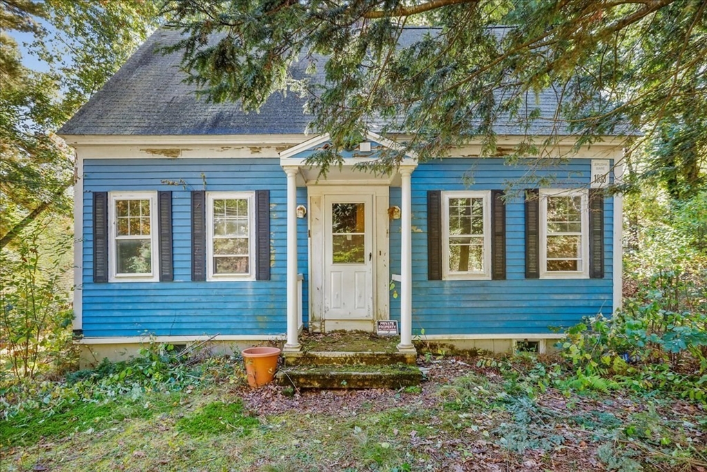 10 Sycamore Rd Property Photo