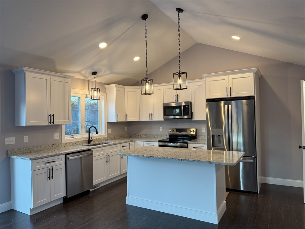 522 B South Street # B Property Photo 2