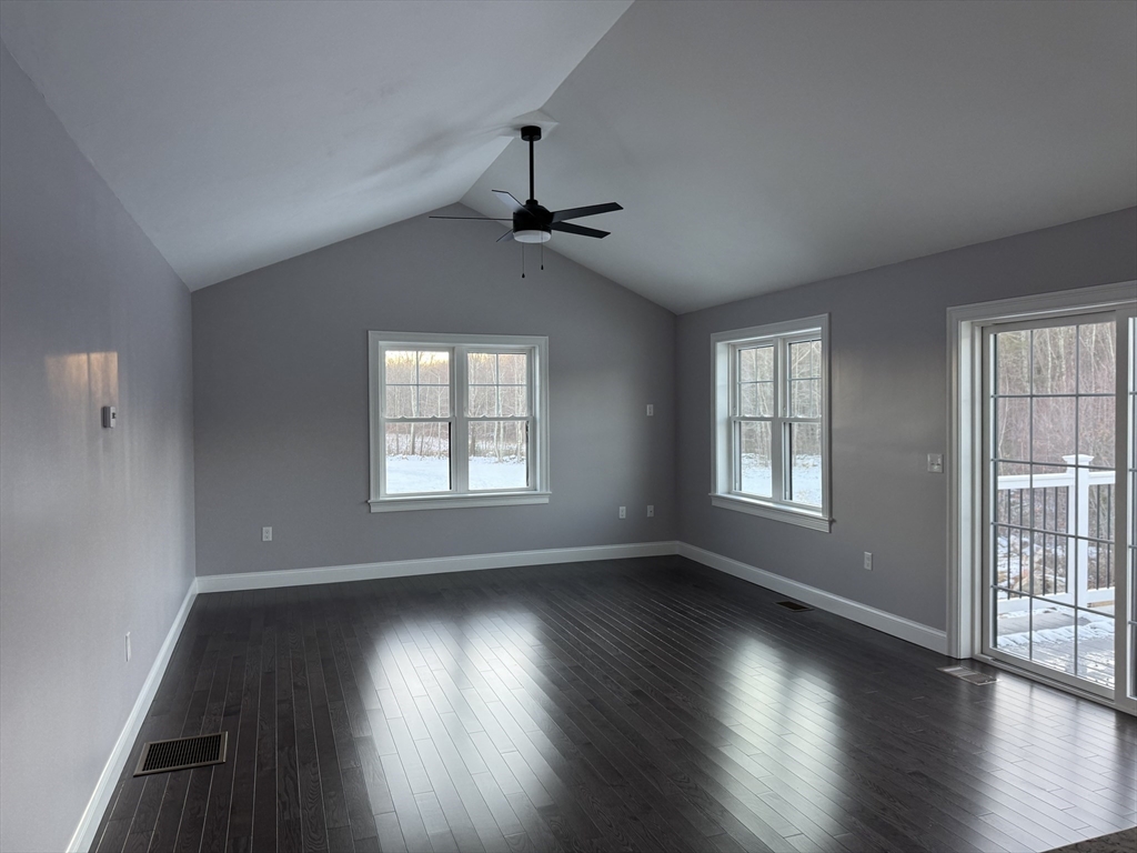 522 B South Street # B Property Photo 8