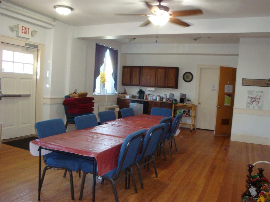 104 N Washington St Property Photo 7