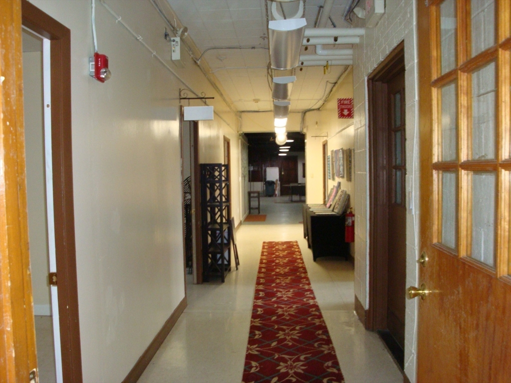 104 N Washington St Property Photo 27