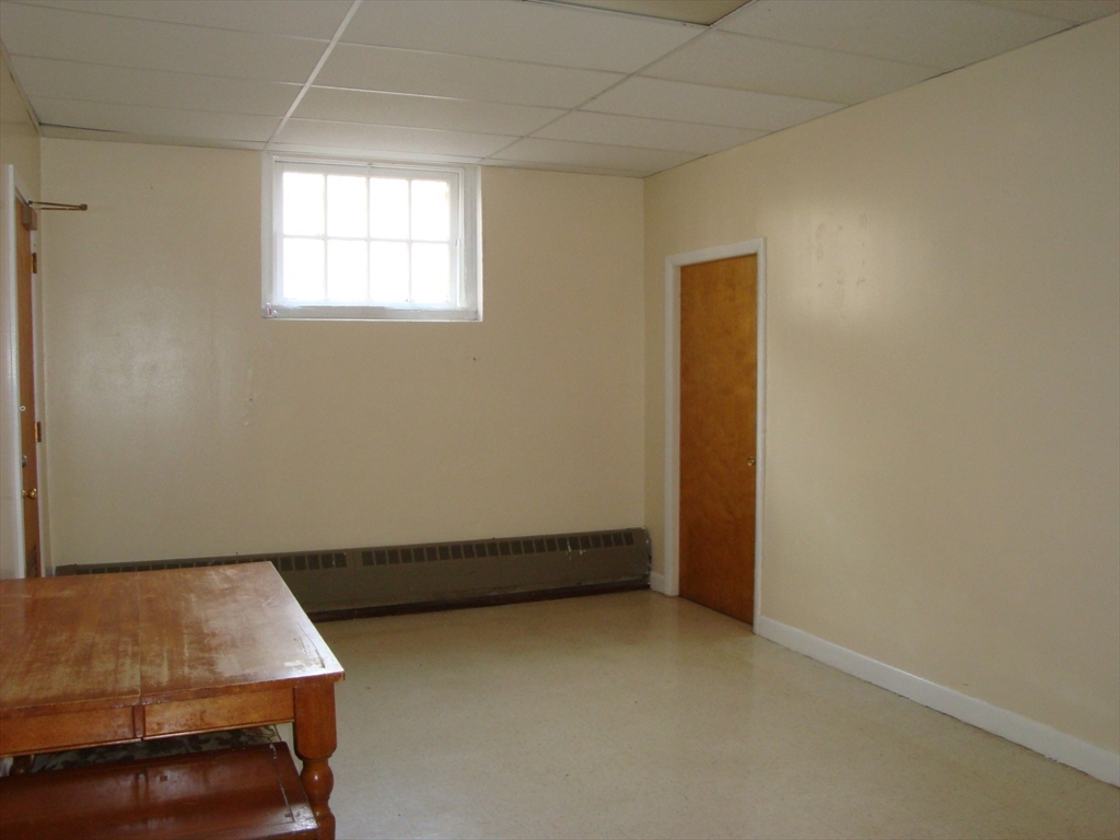 104 N Washington St Property Photo 33