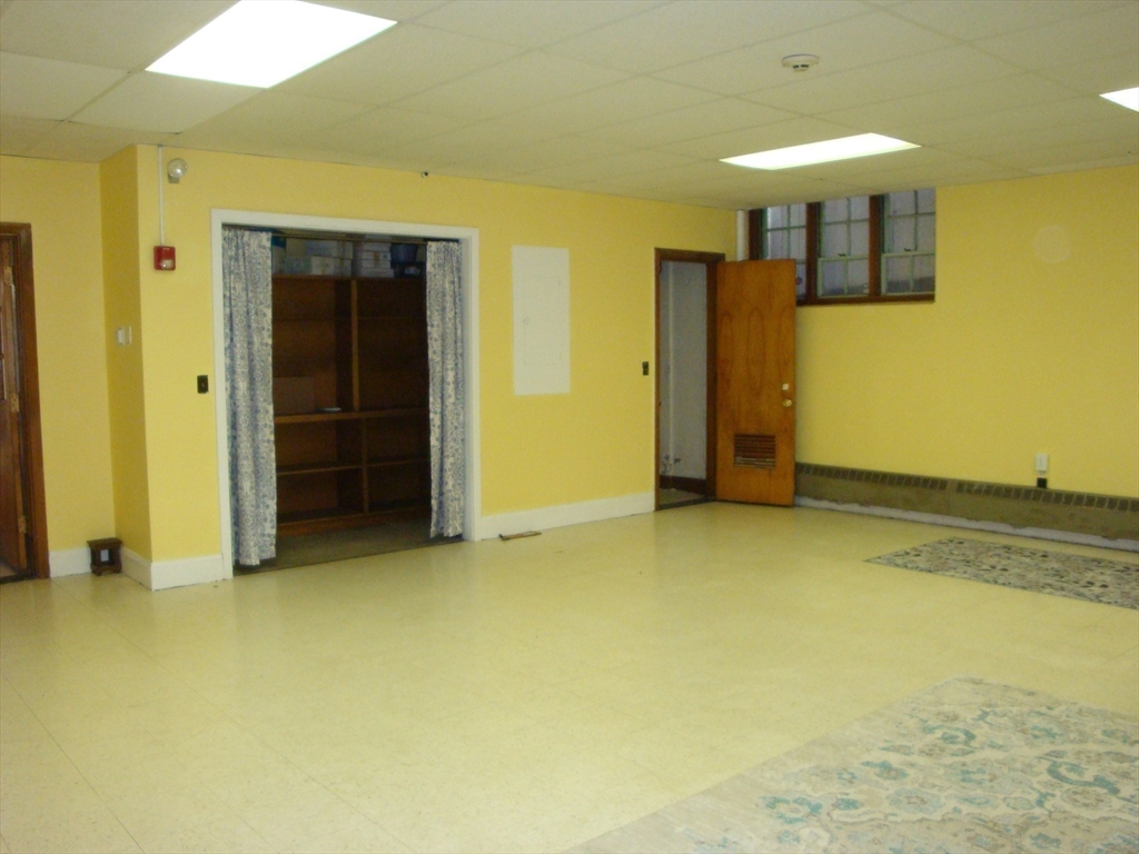 104 N Washington St Property Photo 35