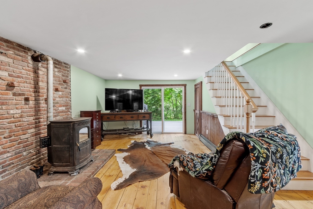 34-36 Jewett Street Property Photo 14